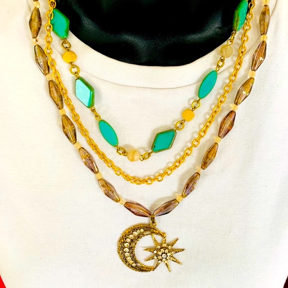 Gold tone metal chain necklace turquoise & brown beadings moon & star pendant - Picture 5 of 8